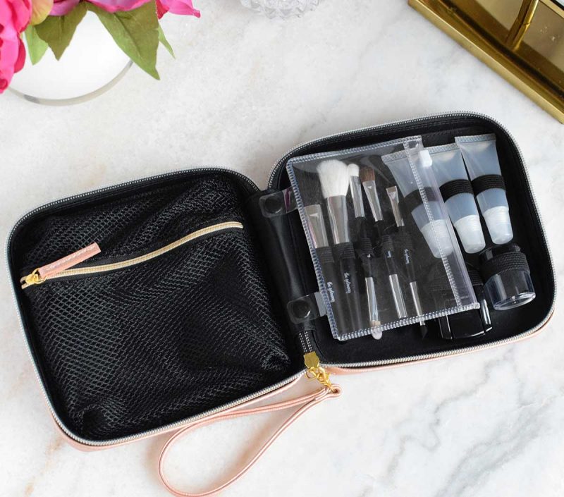 Great travel makeup organizer